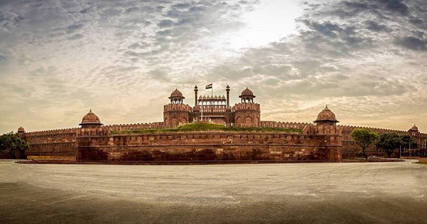 Red Fort - Tourist Attraction points in Delhi