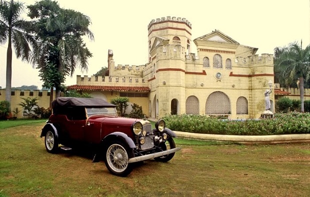 Auto World Vintage Car Museum - Places to visit in Ahmedabad