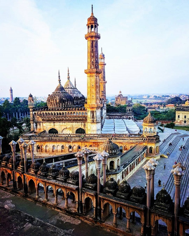 Bara Imambara - Places to visit Lucknow