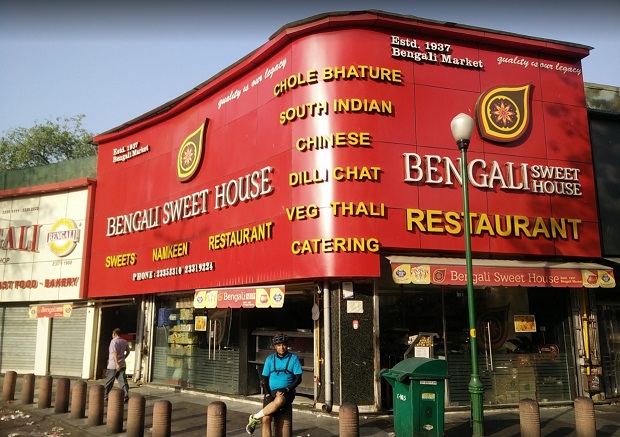 Bengali Market Mandi House - Popular street food in Delhi