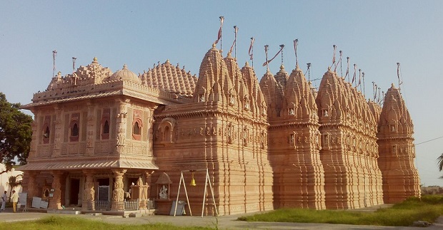 Bhadreshwar Jain Temple - Must visit place in Kutch
