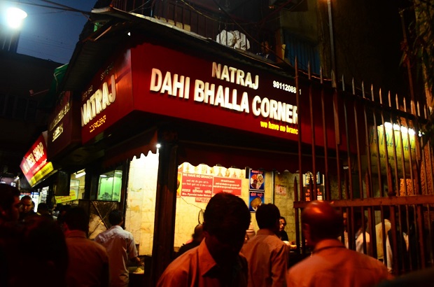 Natraj Dahi Bhalle Corner - Famous Chaats in Delhi