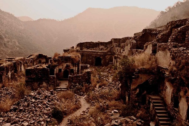 Paranormal Activity in Bhangarh Fort