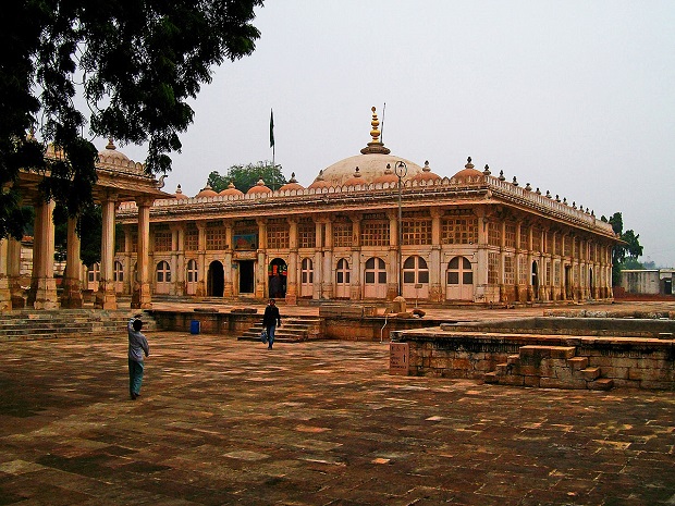 Sarkhej Roza - Ahmedabad Tourism