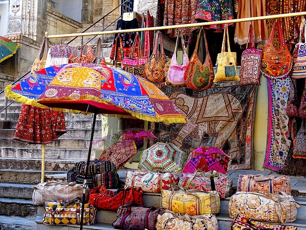 Famous markets in Jaisalmer Sadar Bazar, Sonaron ka Baas, Bhatia Bazar, Manak Chowk and Pansari Bazar
