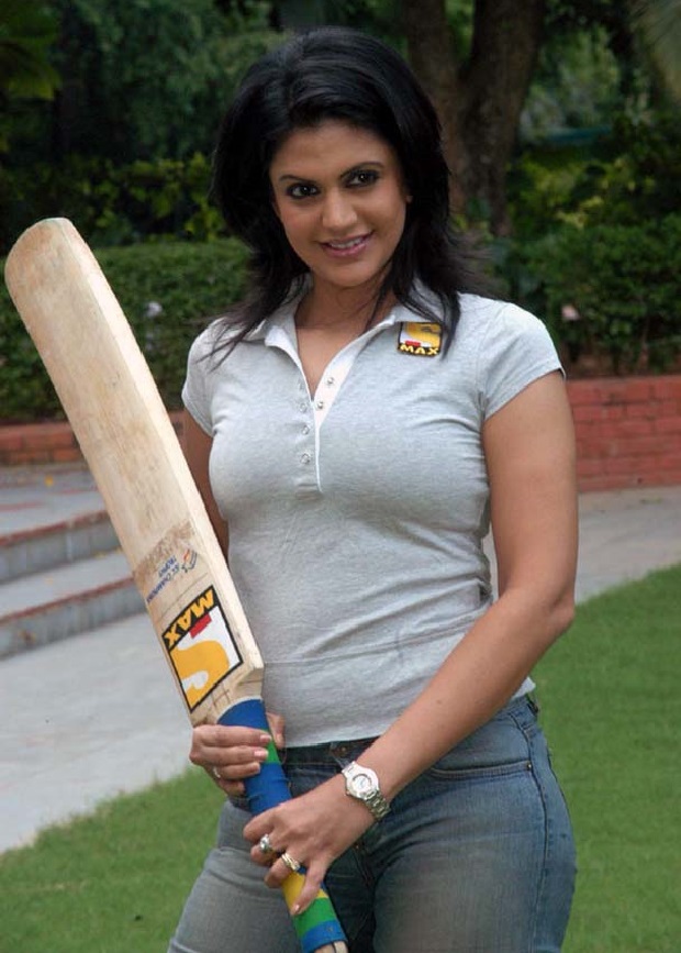 Cricket Anchor Mandira Bedi