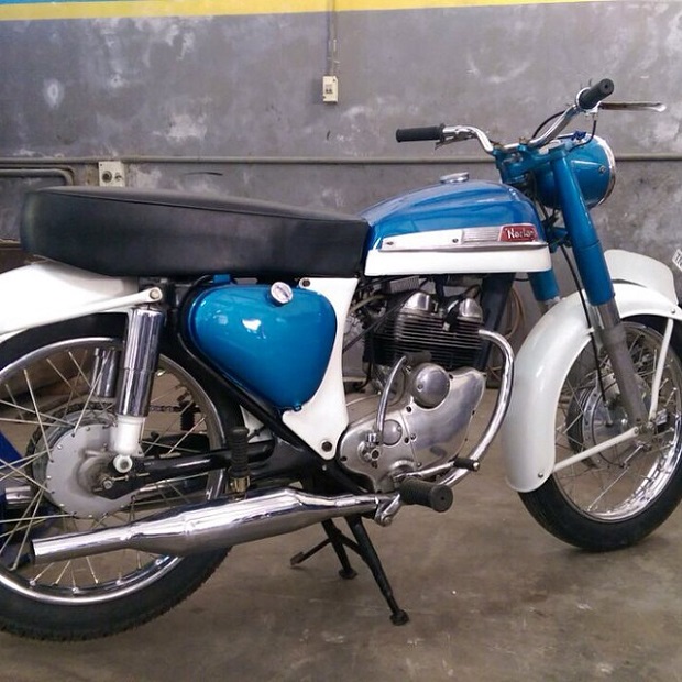 dhoni-bike-norton-jubilee-250