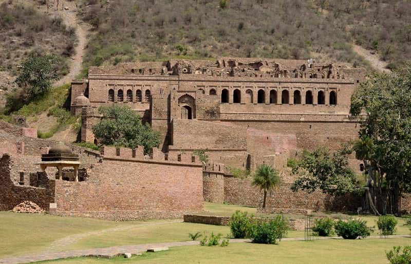 Rajasthani facts – Haunted Place in India Bhangarh Fort