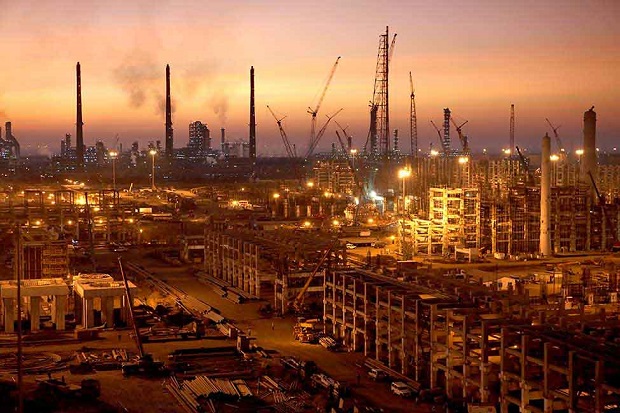 Jamnagar Oil Refinery world largest Refinery