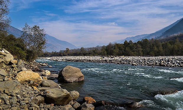 Beas river Himachal Pradesh