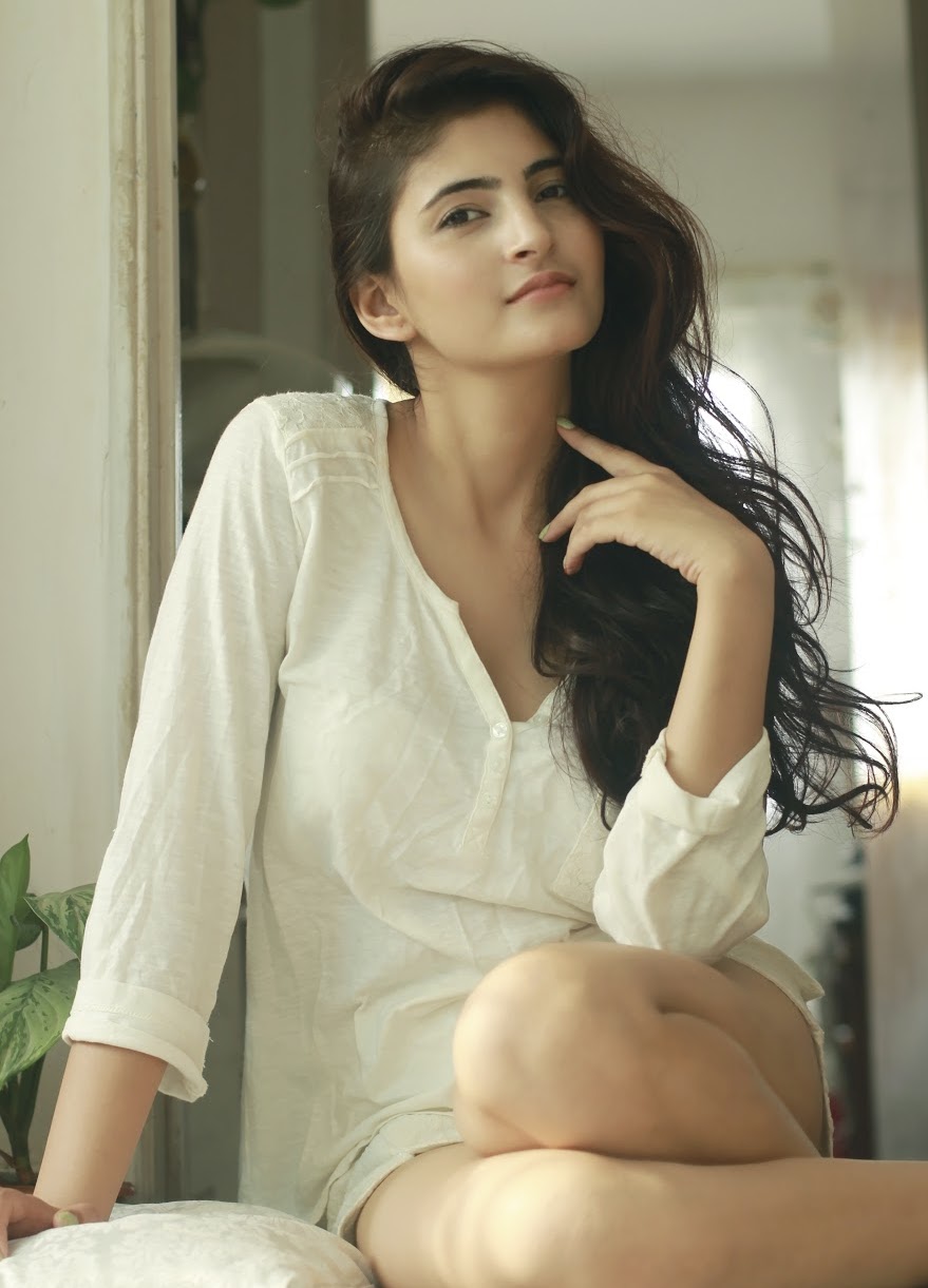 Shivani Raghuvanshi Sexy