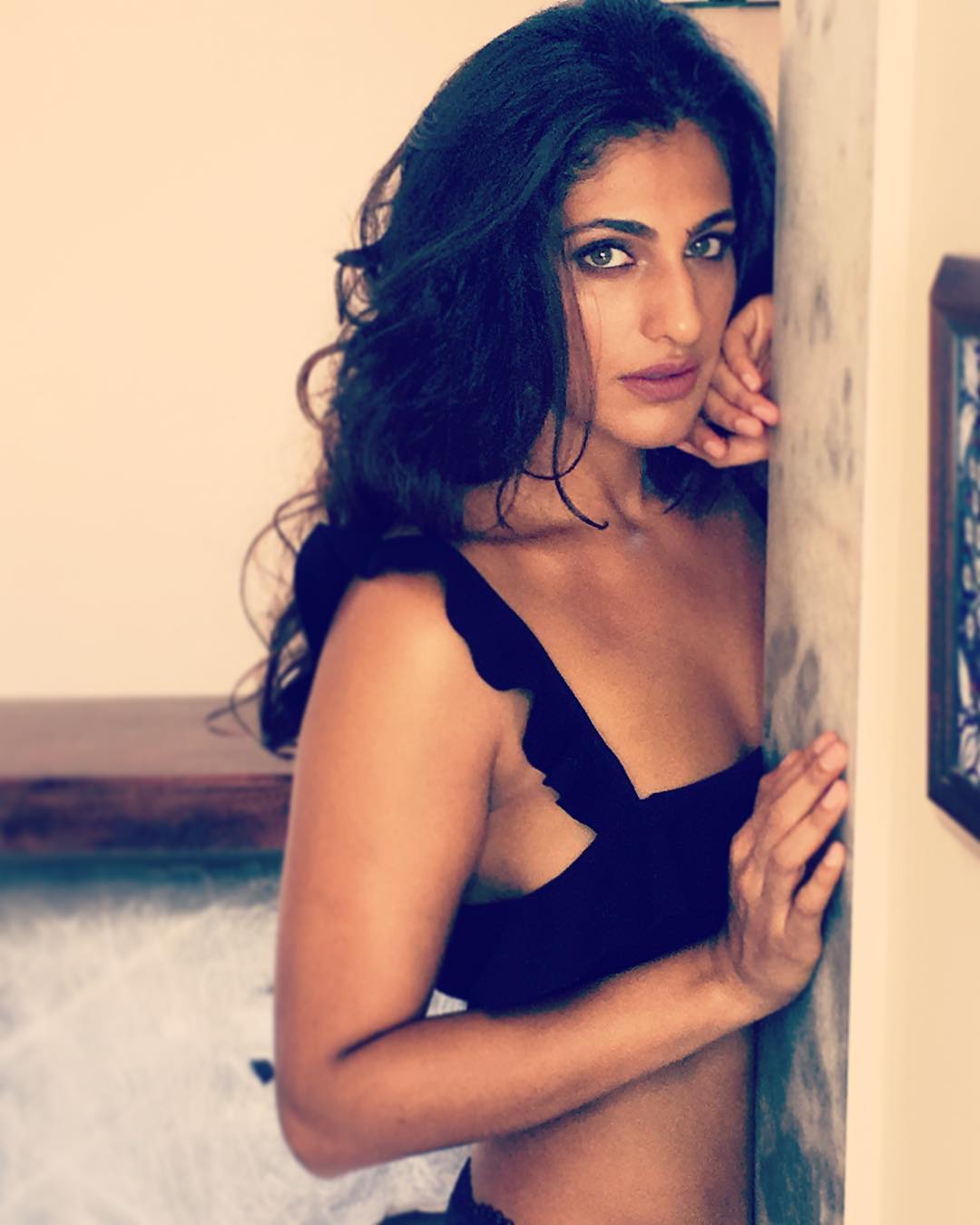 Hot Kubbra Sait