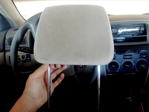 Real use of car headrest