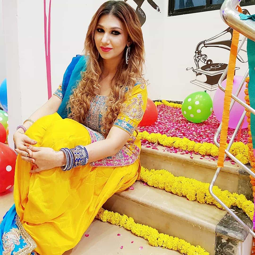 Jasleen Matharu In Salwar Suit