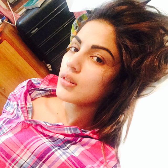 Rhea Chakraborty Without makeup