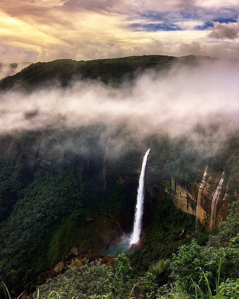 Nohkalikai Falls - Highest Waterfall In India