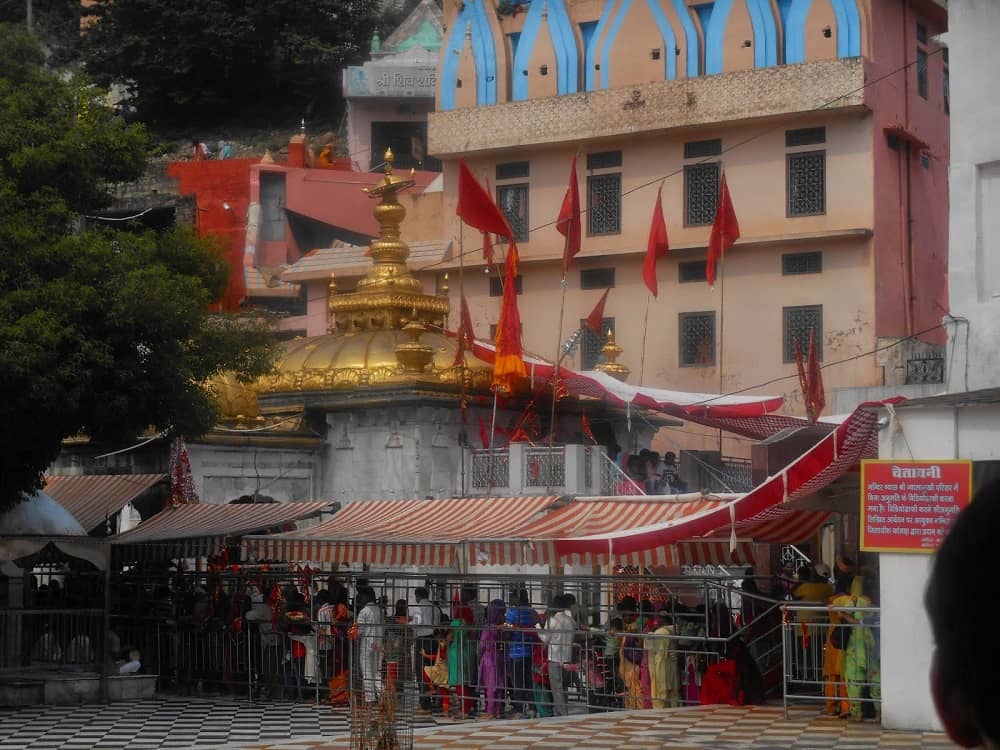 Places to visit near Dharamshala- Jwalamukhi Temple