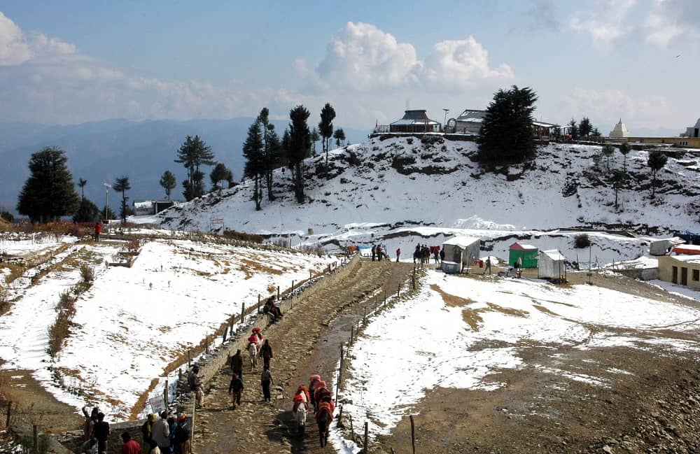 Places to visit near Shimla - Kufri Snowfall