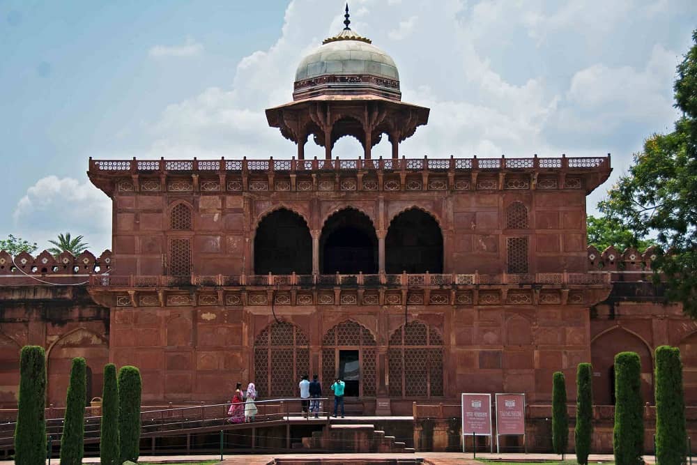Taj Museum in Agra, visit place of agra