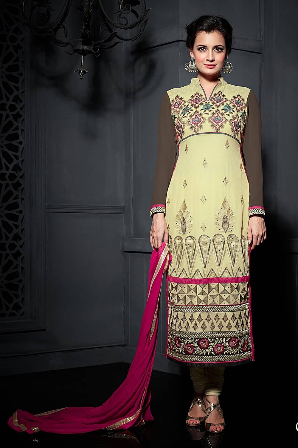 Wardrobe essentials - Dia Mirza in Kurti