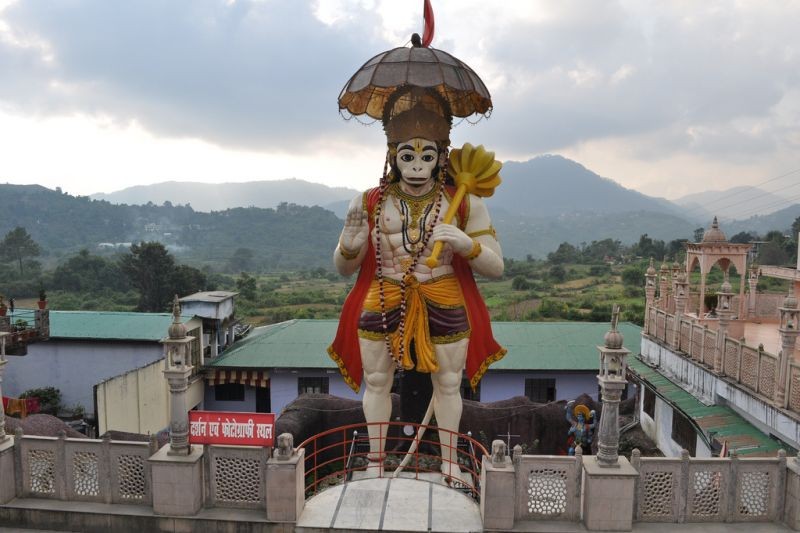 Famous temple in Nainital - Hanuman Garhi