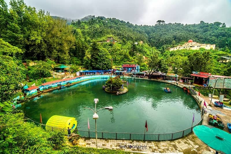 places to visit near mussoorie in august