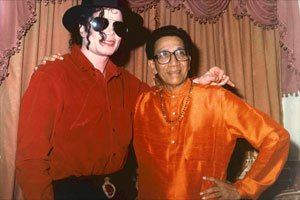 Michael Jackson visited Bal Thackeray