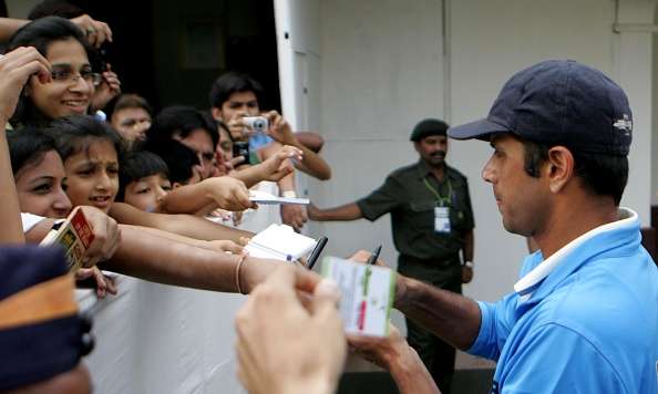 Rahul Dravid with fans