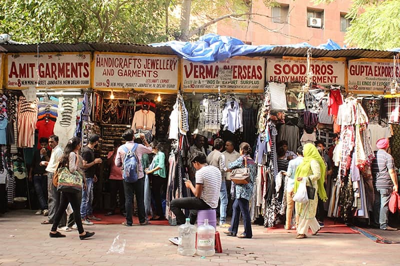 budget shopping in Delhi Janpath Market