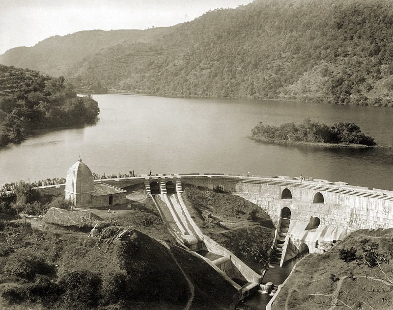 dam by the Bhimtal Lake