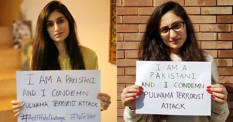 Aman Ki Asha Young Pakistanis Girls placard