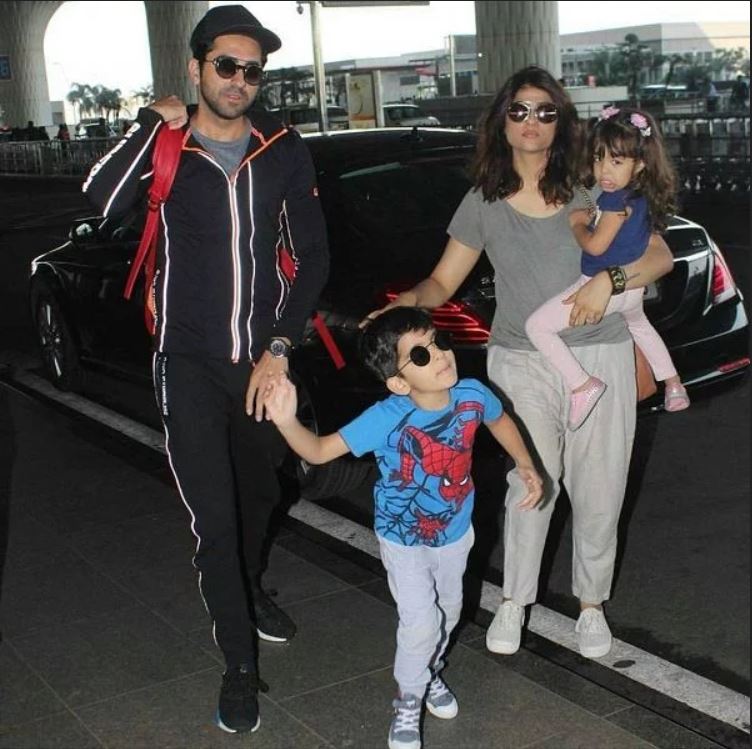 Ayushmann Khurrana with his wife and Kids