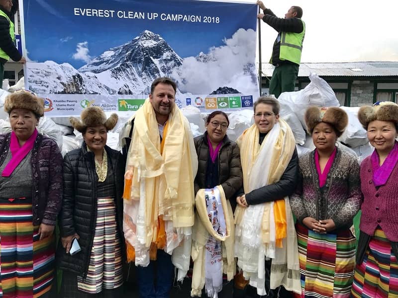 Everest cleaning campaign