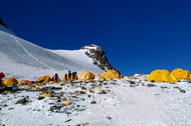 Garbage on mount everest