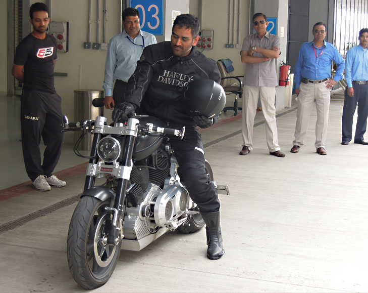 MS Dhoni Bikes Confederate Hellcat X 132