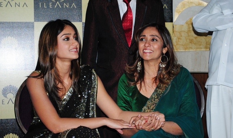 Ileana D’cruz with mother samira