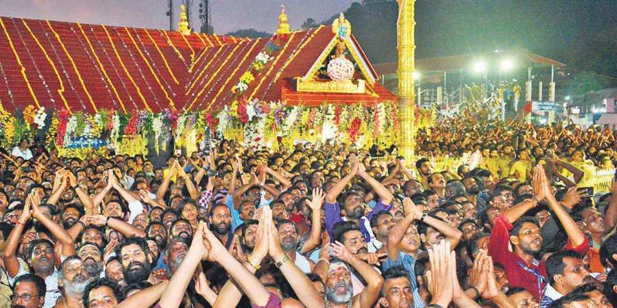 crowd at sabarimala temple