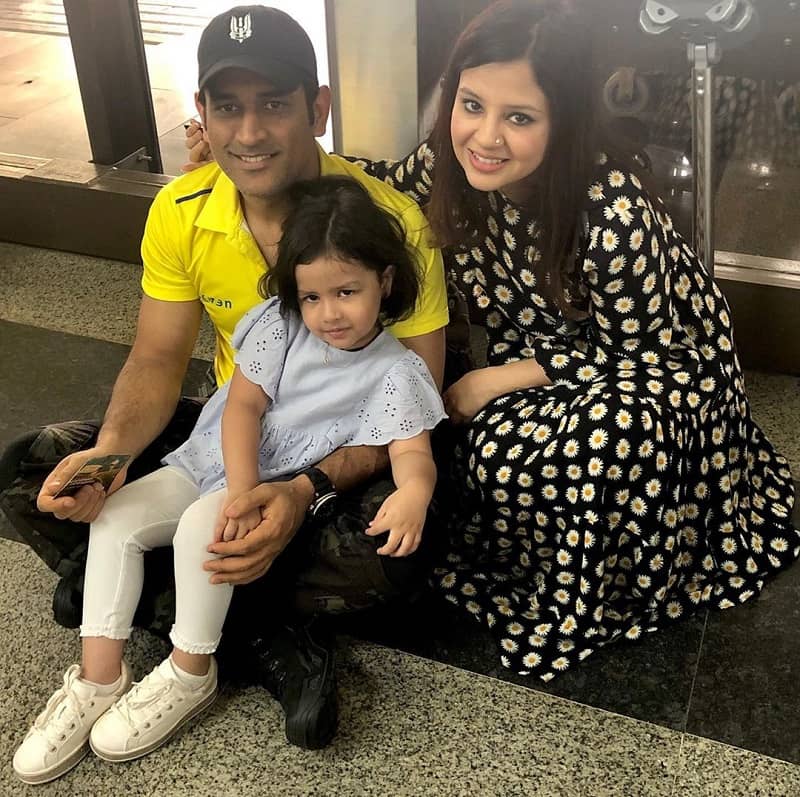 Dhoni Sakshi daughter Ziva