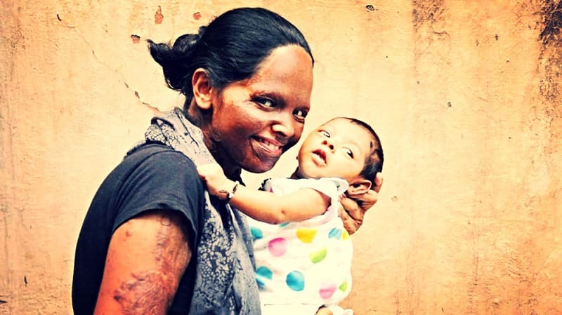 Laxmi with daughter Pihu