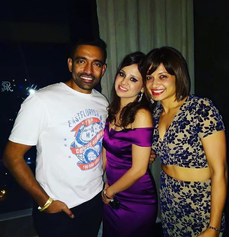 Sakshi Dhoni Thanks Robin Uthappa