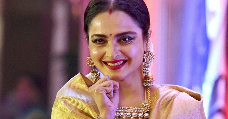 how rekha earns money