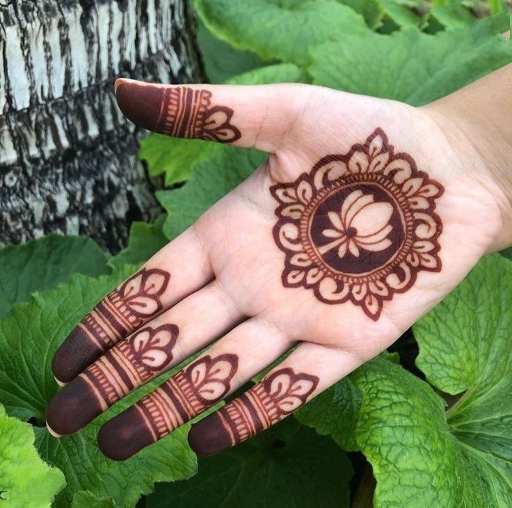 Floral Simple Mehndi Design