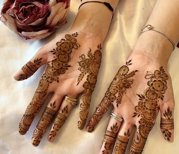 Simple mehndi designs new