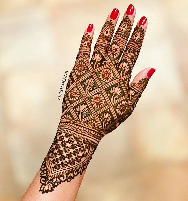 arabian mehndi design - Lotus