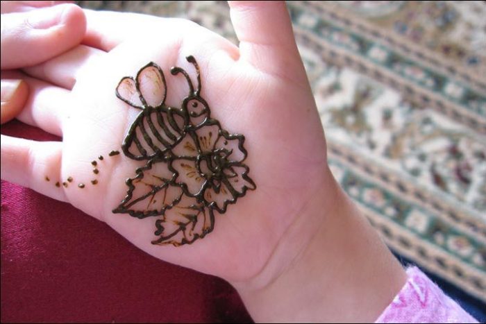 latest mehendi design for kids 