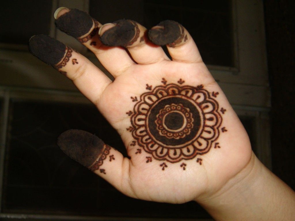 25 Mehndi Designs For Kids That Are Simple Yet Attractive