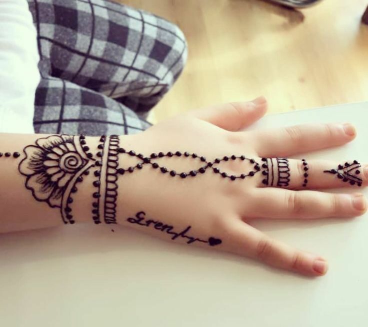 easy mehndi designs for kids