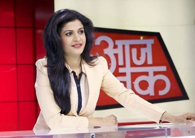 Anjana Om Kashyap salary