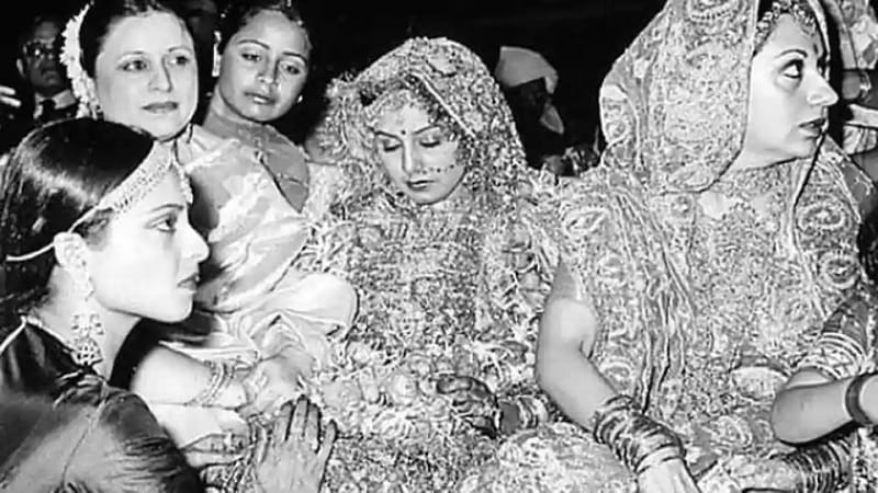rekha at rishi kapoor wedding