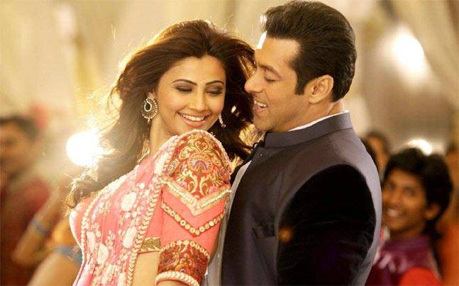 Daisy Shah with salman khan